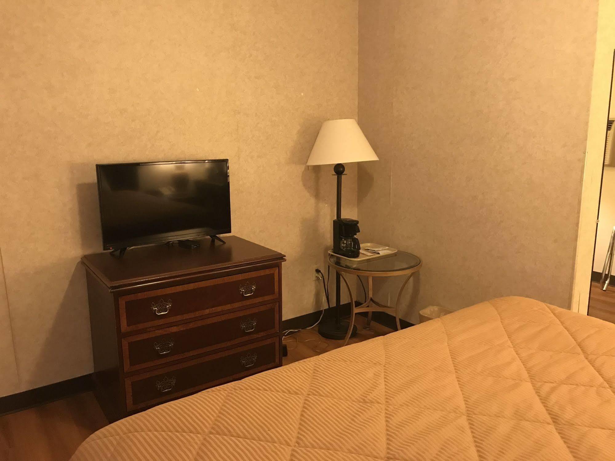 ロードウェイ イン Dillsburg エクステリア 写真